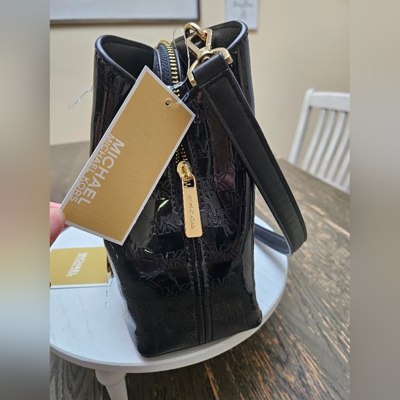Michael Kors Camille Black MD satchel handbag New With Tags - Picture 2 of 13
